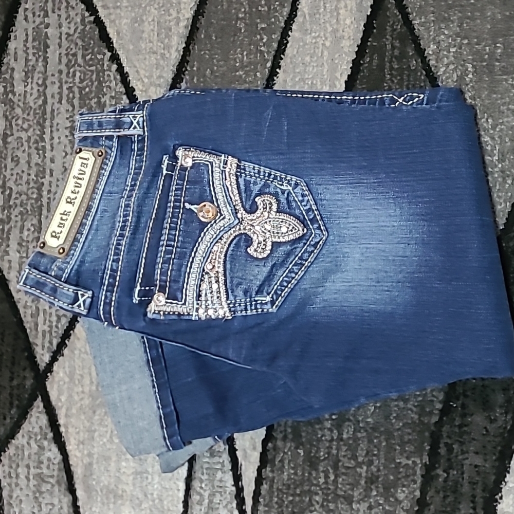 ROCK REVIVAL YARA RHINESTONES CROP DENIM JEAN